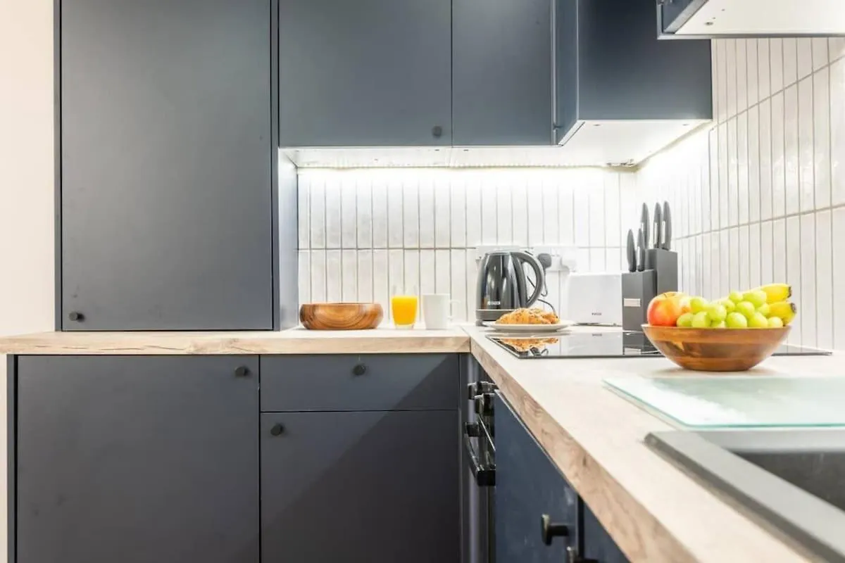 Luxurious 2 Bed Apartment Cardiff Central